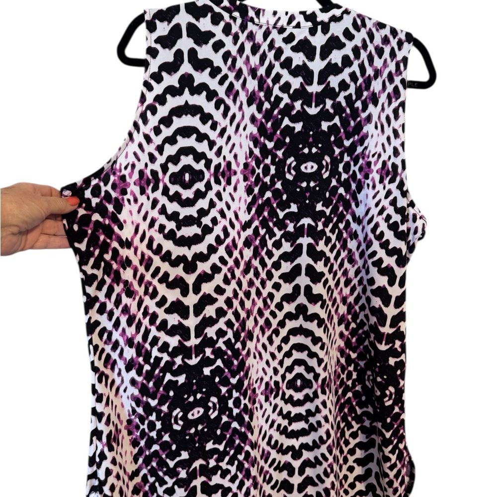 ❤️ BLACK/PURPLE PRINT SLEEVELESS PRINT TOP w/NECKLINE DETAIL  XLARGE   #S - Picture 6 of 8